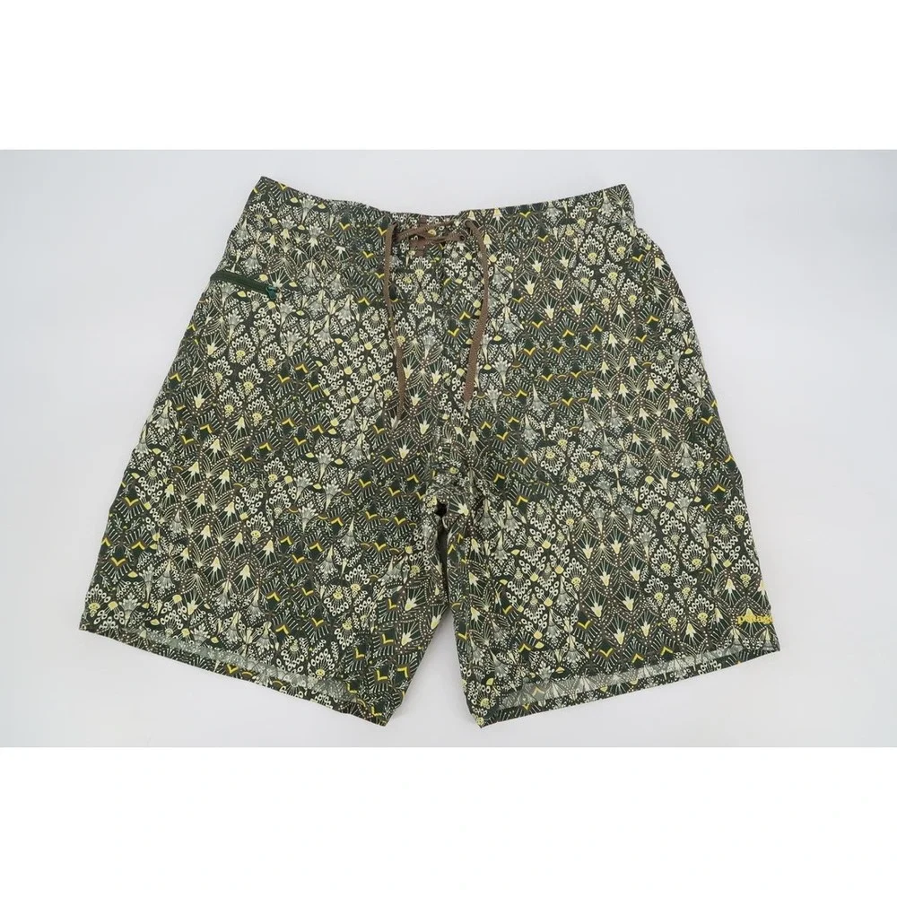 Patagonia Wavefarer Board Shorts Men 32 Green Geometric Maharaja 86556
